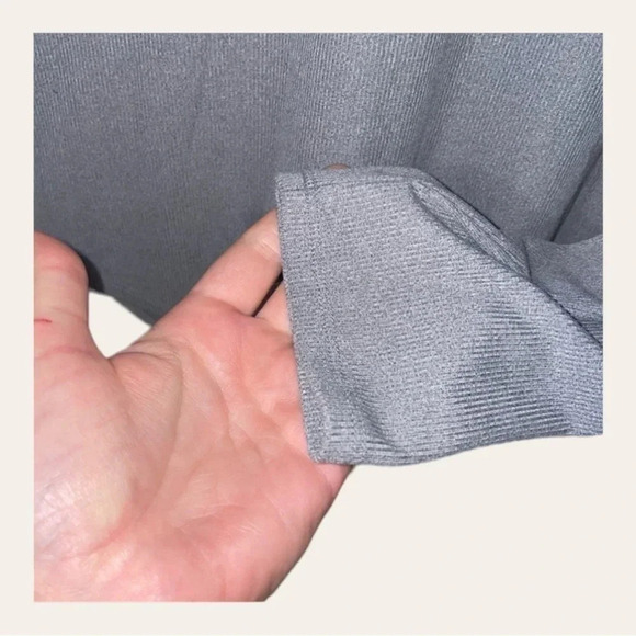 No BOUNDARIES LONG SLEEVE RIBBED TOP GRAY IN COLOR SIZE 3X (21)โ - Picture 6 of 7